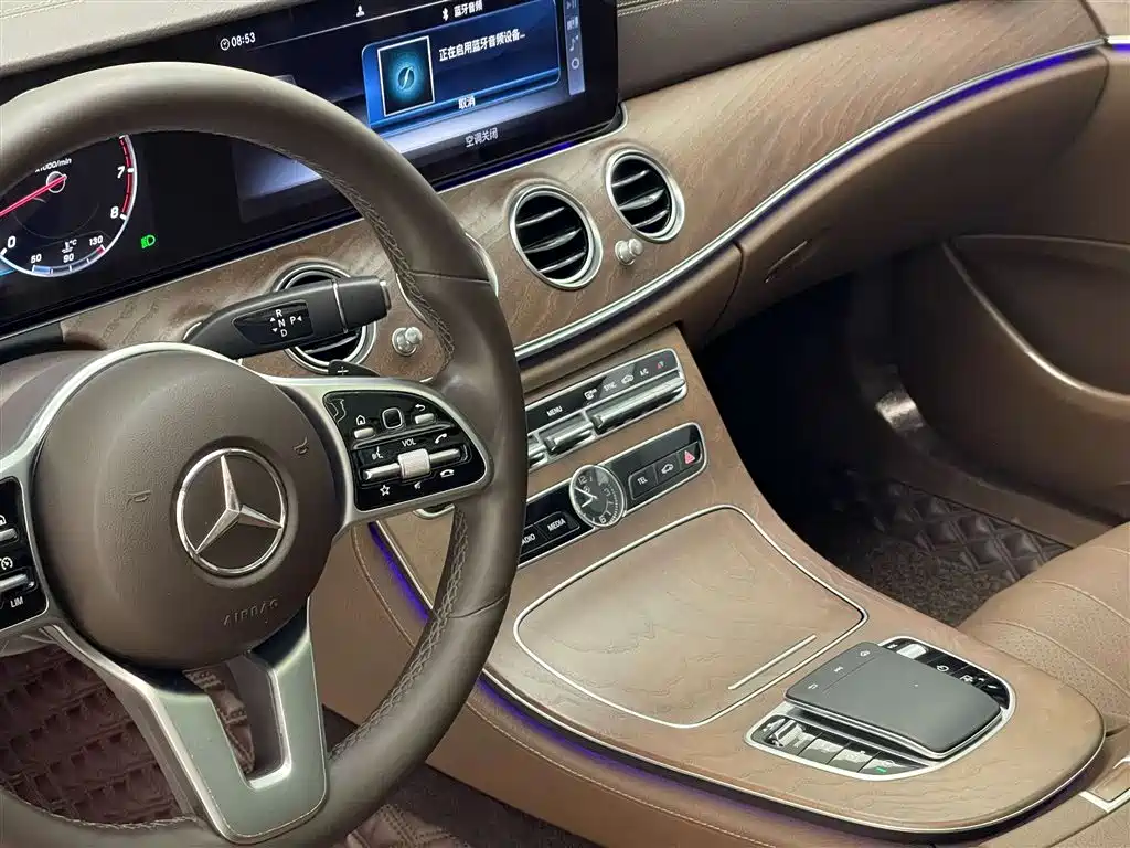 Mercedes-Benz E-Class 2020 E 300 L Luxury Model фото 11