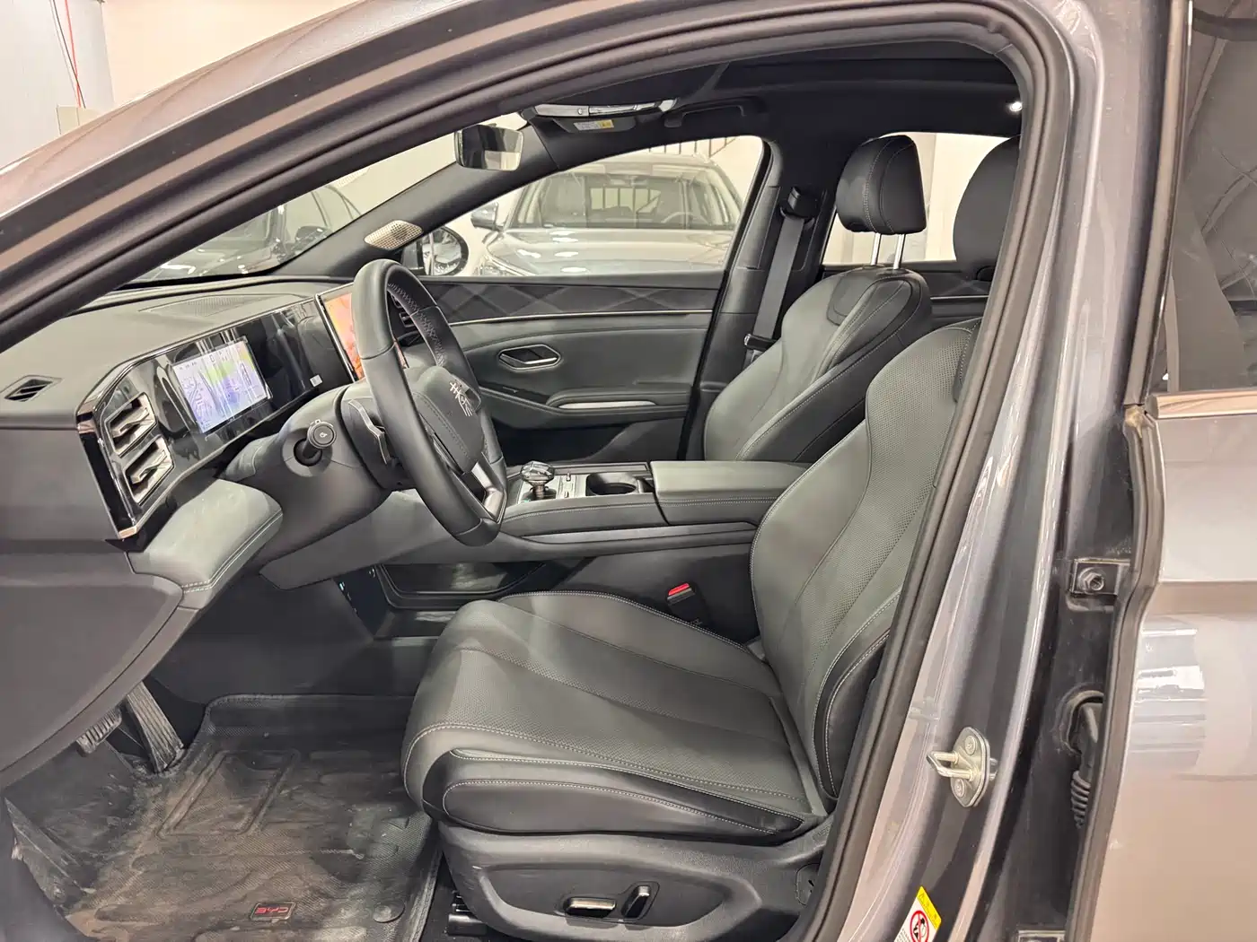 BYD Qin L 2025 DM-i Smart Drive Edition 120KM Surpassing фото 7