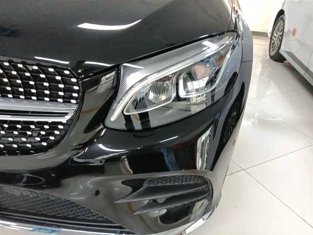 Mercedes-Benz GLC 2019 GLC 260 L 4MATIC Dynamic фото 24