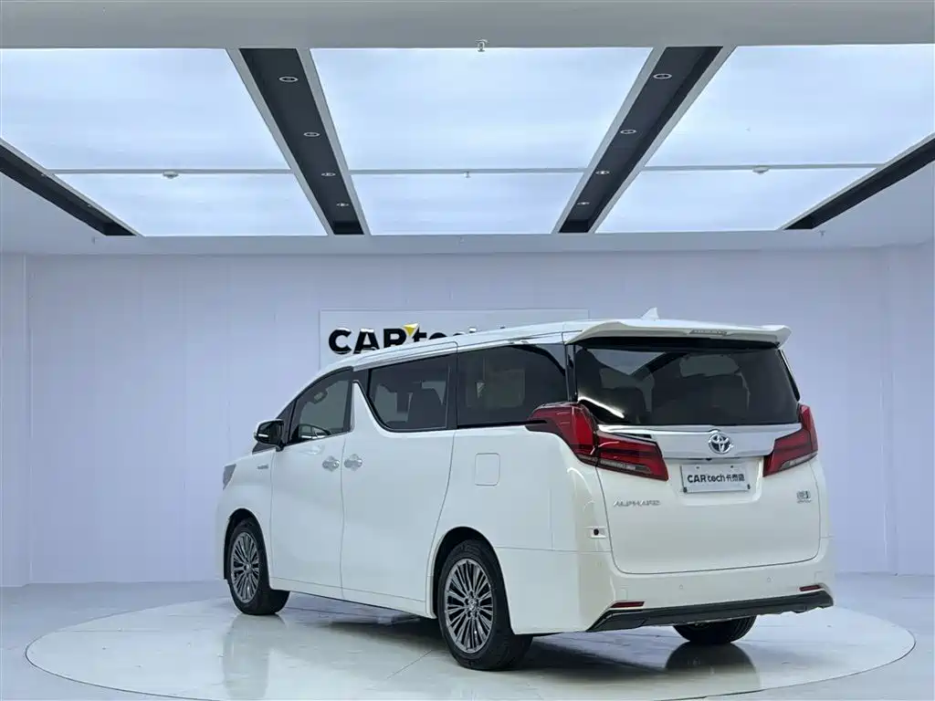 Toyota Alphard 2021 Hybrid 2.5L Luxury фото 8