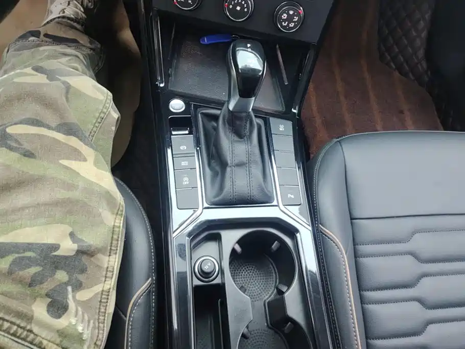 Volkswagen Passat 2021 Model 330TSI Elite Edition фото 16