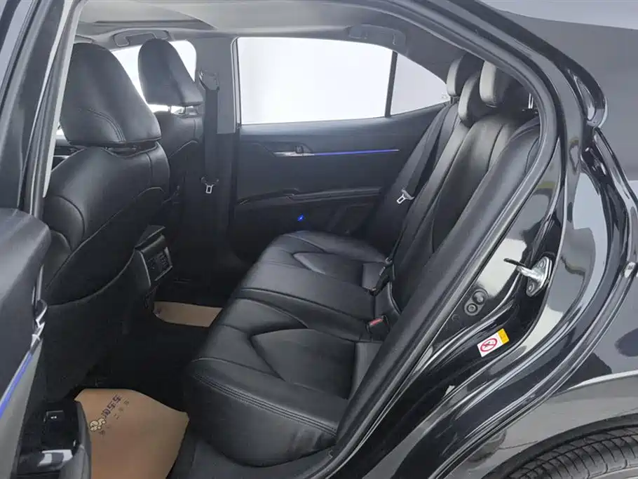 Toyota Camry 2018 2.0S Sport Edition фото 11
