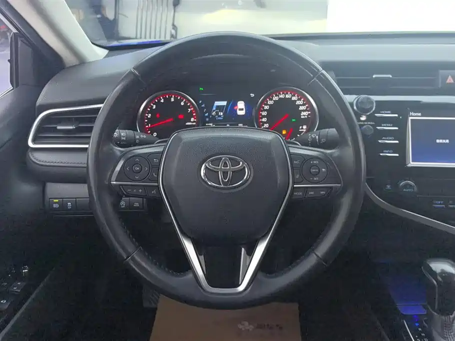 Toyota Camry 2018 2.0S Sport Edition фото 15