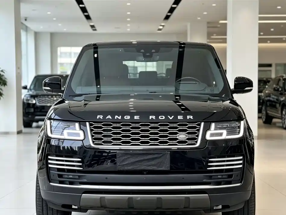 Land Rover Range Rover 2020 3.0 L6 Heritage Edition фото 2