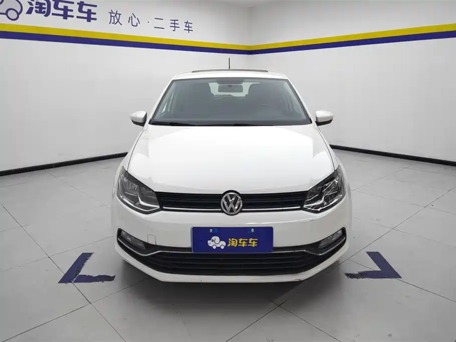 Volkswagen Polo 2016 1.6L Automatic Comfort фото 2