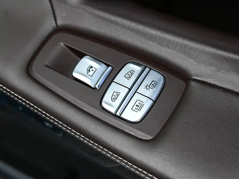 BMW 7 Series 2019 Facelift 730Li M Sport Package фото 28