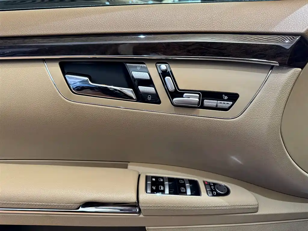 Mercedes-Benz S-Class 2012 S 300 L Premium Grand Edition фото 10