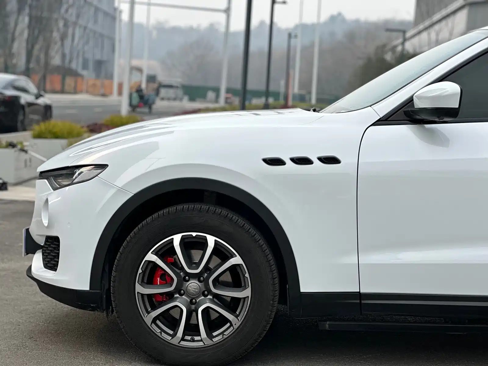 صورة 7 - Maserati Levante