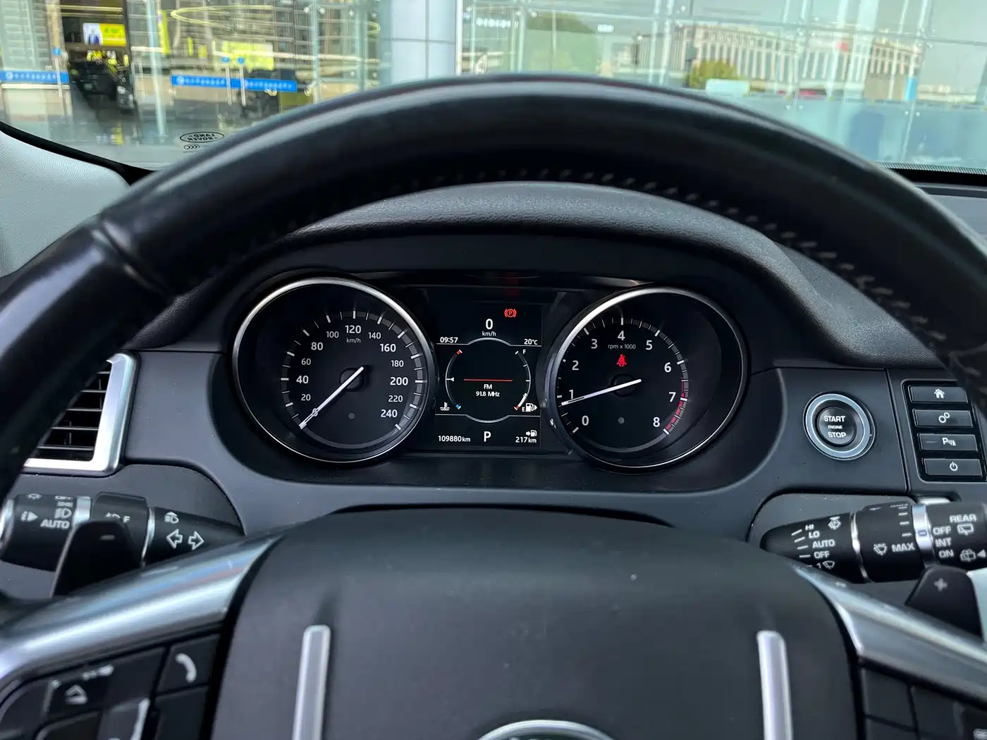 Land Rover Discovery Sport 2017 2.0T SE фото 8