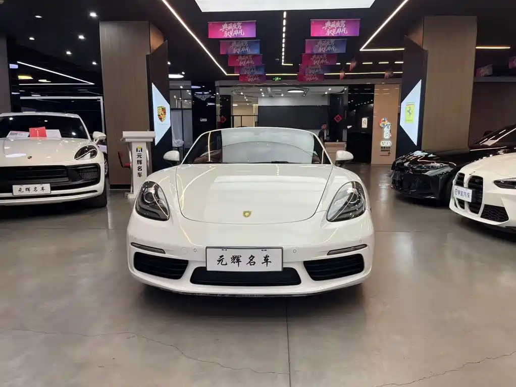 Фото 2 - Porsche 718