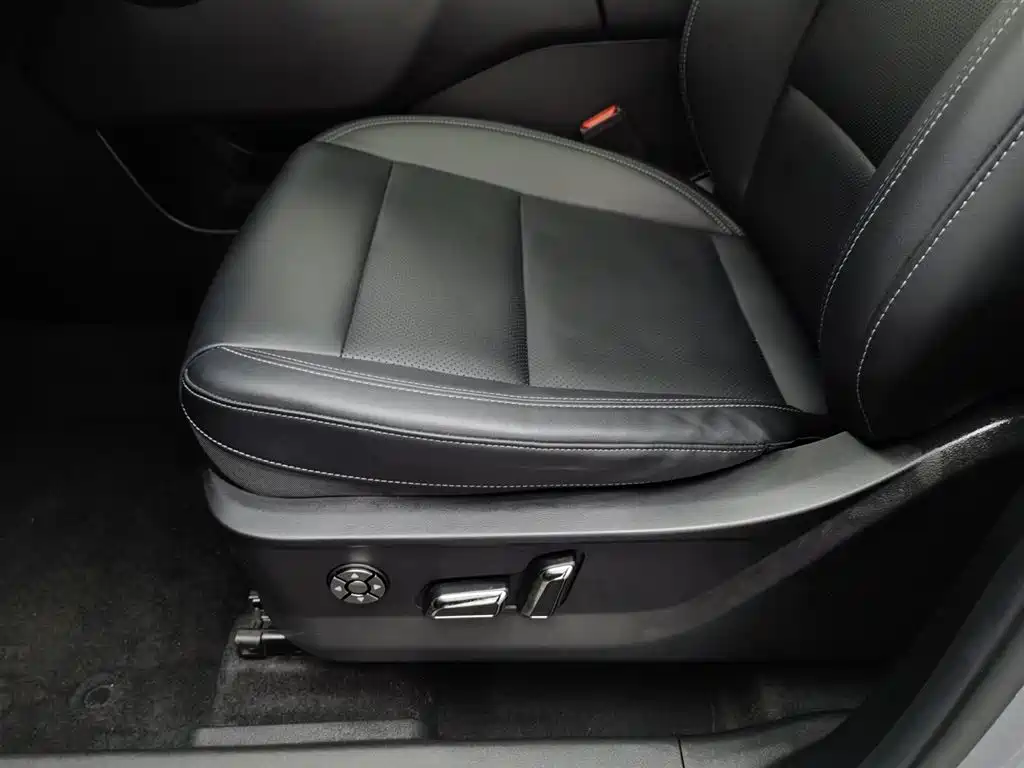 HAVAL SECOND GENERATION BIG DOG NEW ENERGY