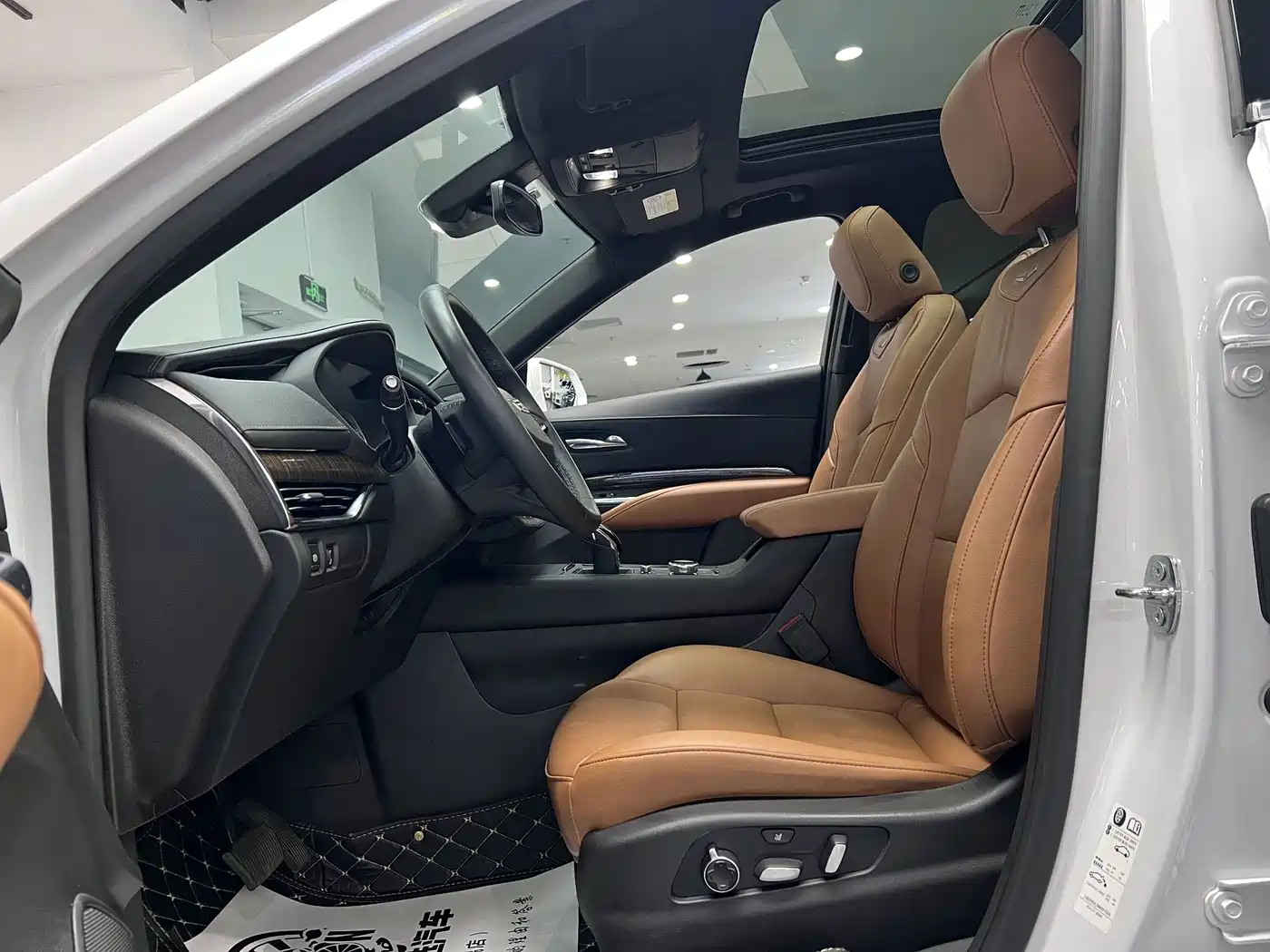 Cadillac XT4, миниатюра 10