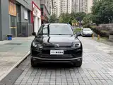 Фото 2 - Volkswagen Touareg