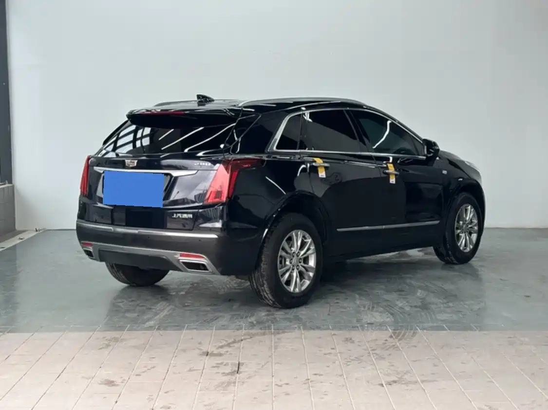 CADILLAC XT5