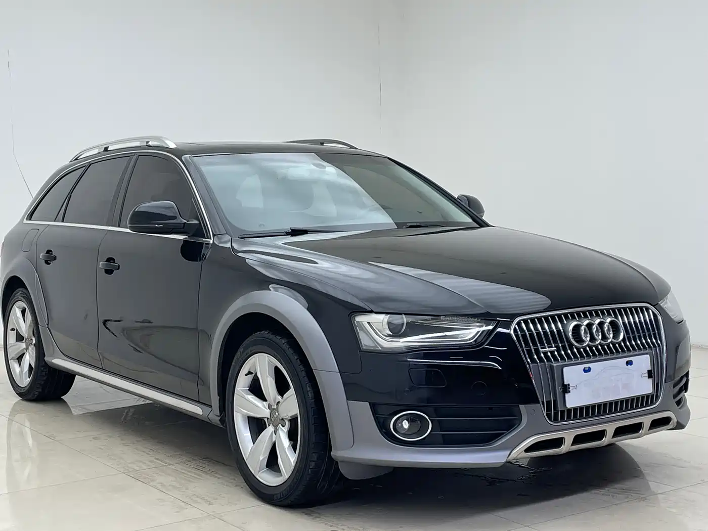 Audi A4 (Import) 2014 2014 40 TFSI allroad quattro plus