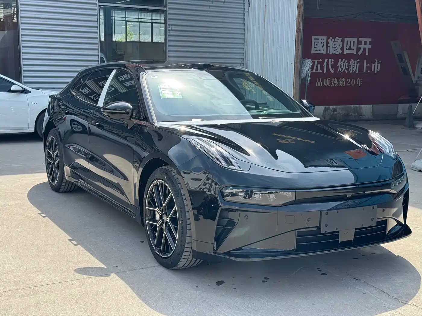 ZEEKR EXTREME KRYPTON 001