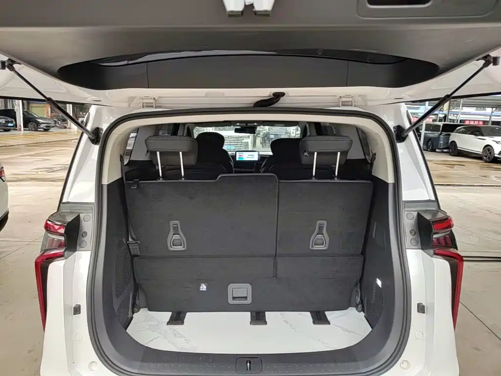Maxus MIFA 9 2022 2022 Model Long Range Oasis 7-Seater
