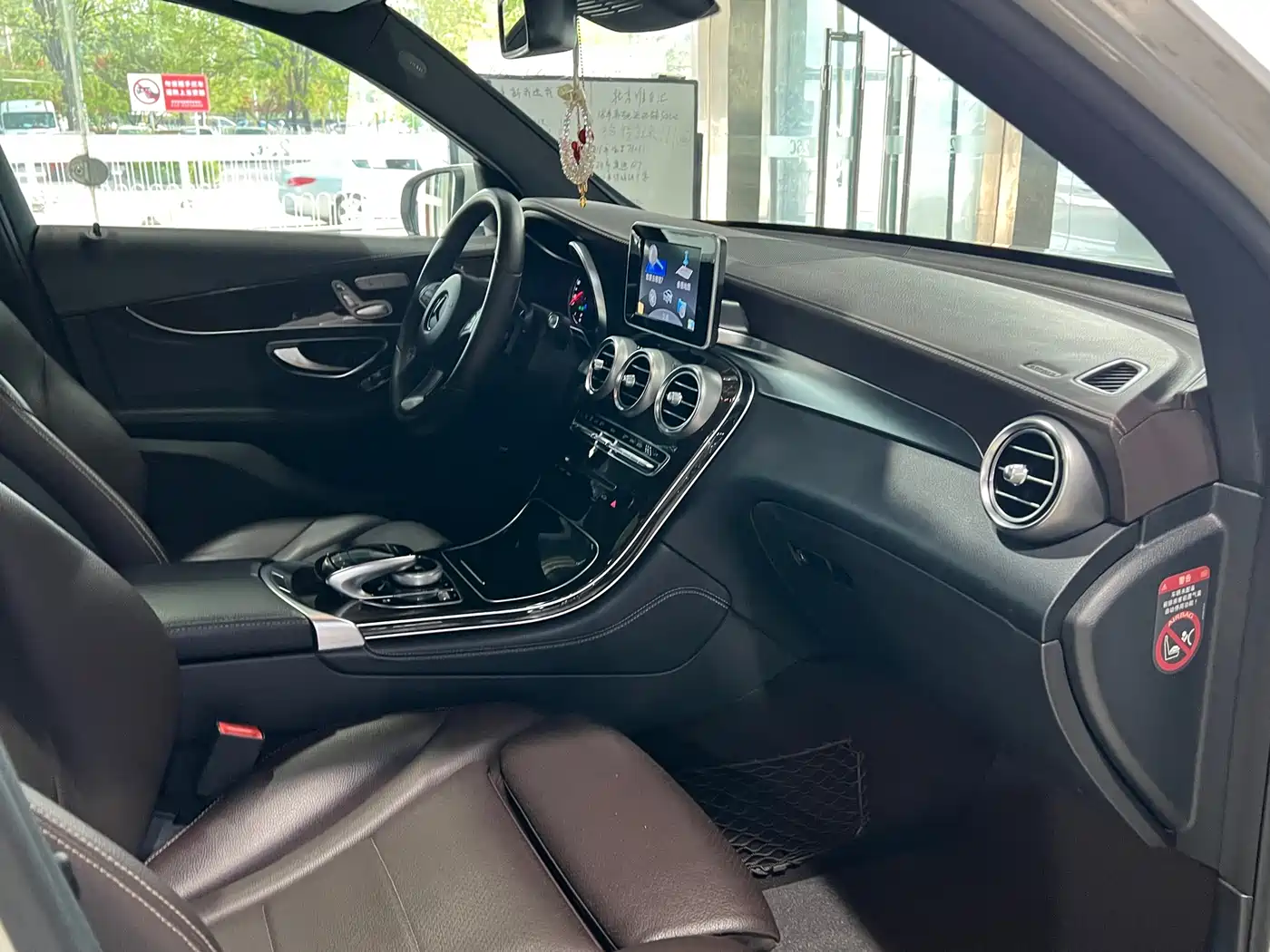 Mercedes-Benz GLC 2017 GLC 260 4MATIC Luxury фото 24