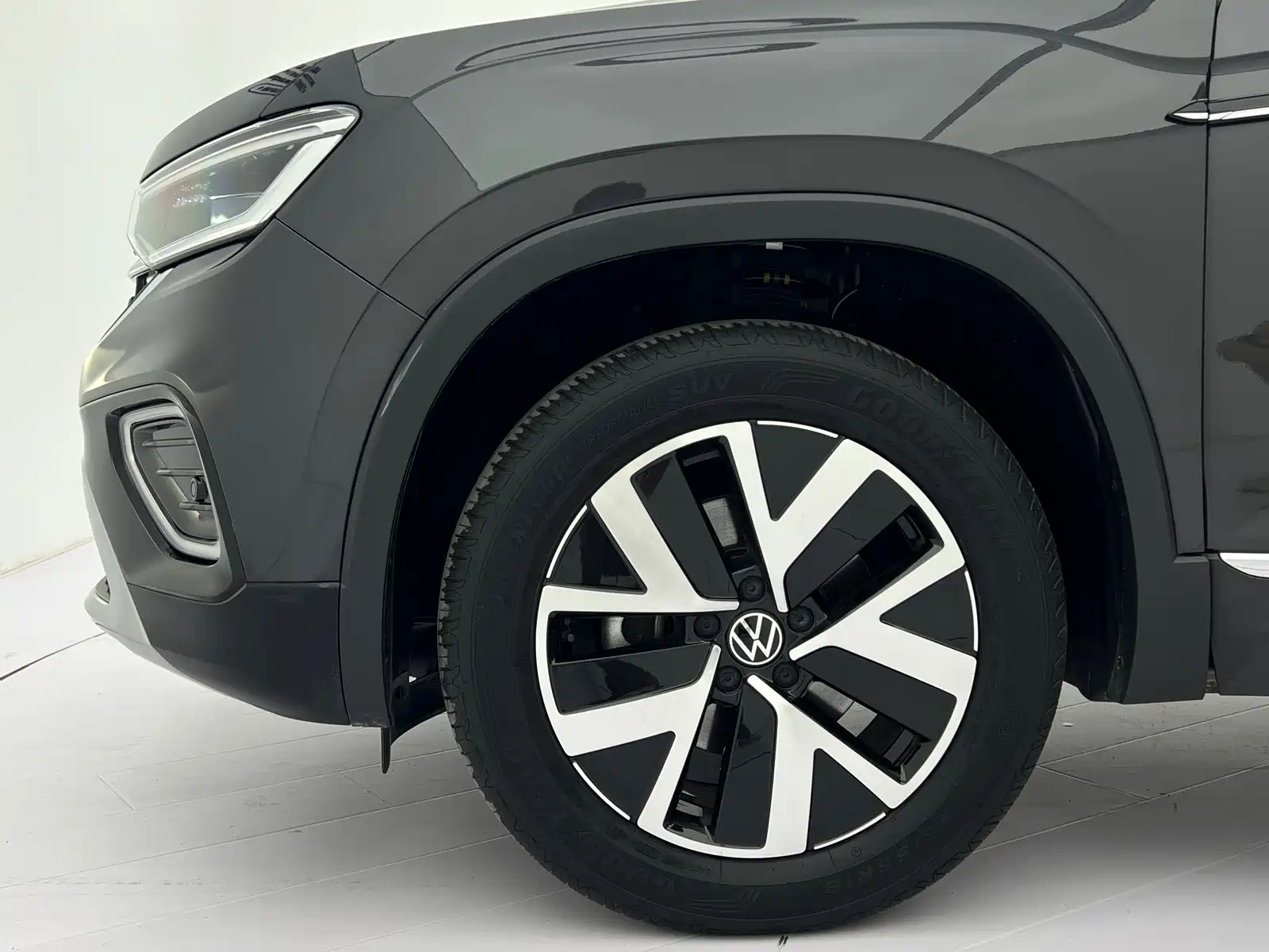 Фото 20 - Volkswagen Tayron