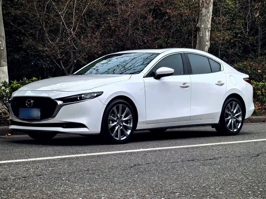 Mazda 3 Axela 2023 2.0L Auto Zhiya