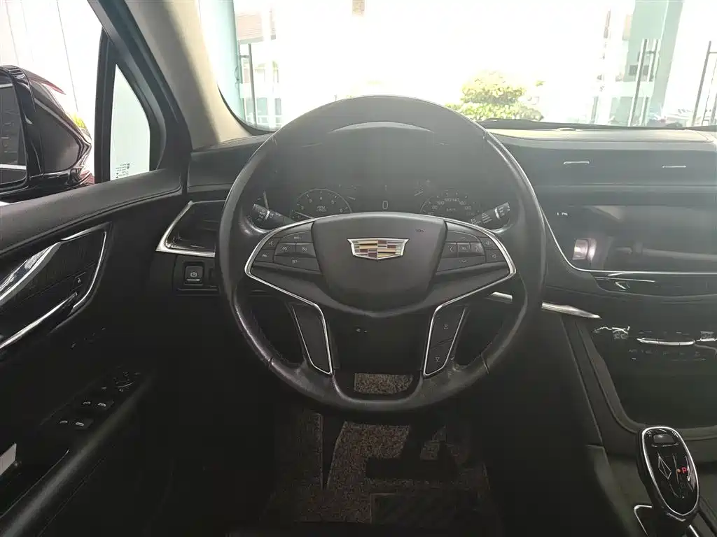 Cadillac XT5 2018 25T Luxury фото 3