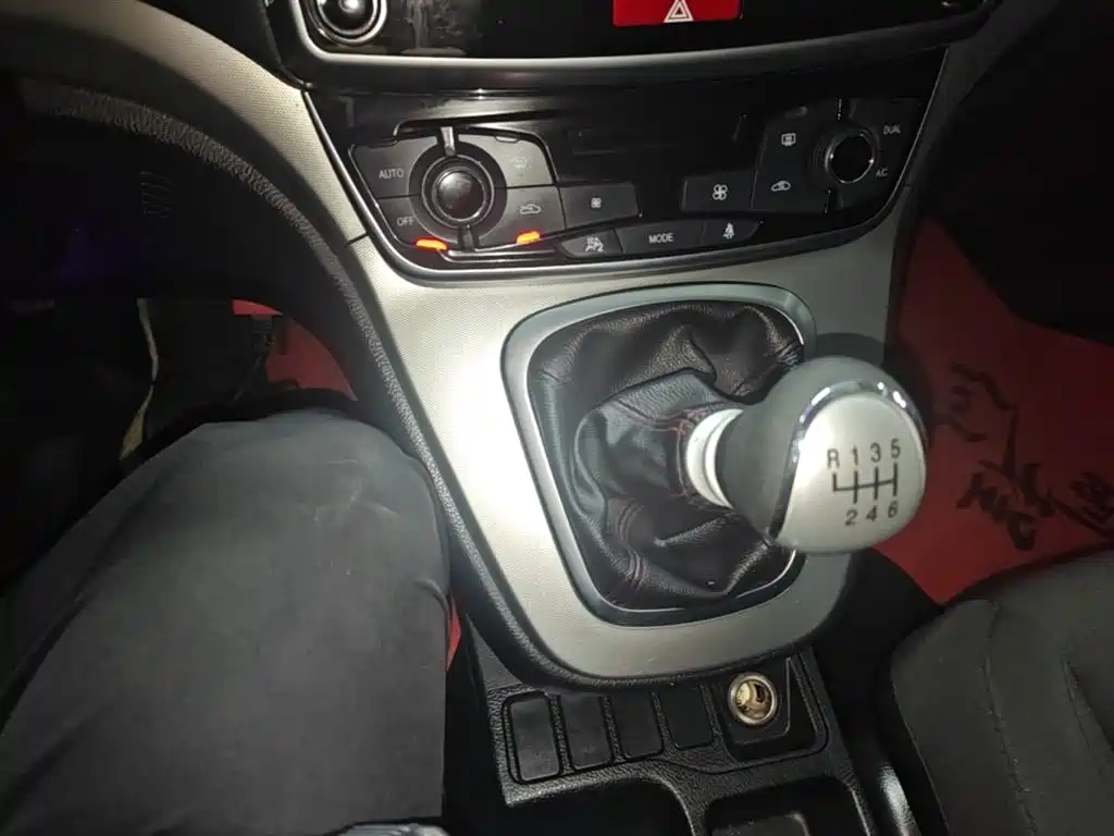 Haval M6 2018 1.5T Manual 2WD Urban фото 14