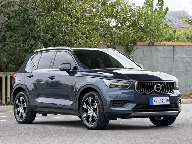 Volvo XC40 2021 T3 Smart Luxury Edition — фото 3