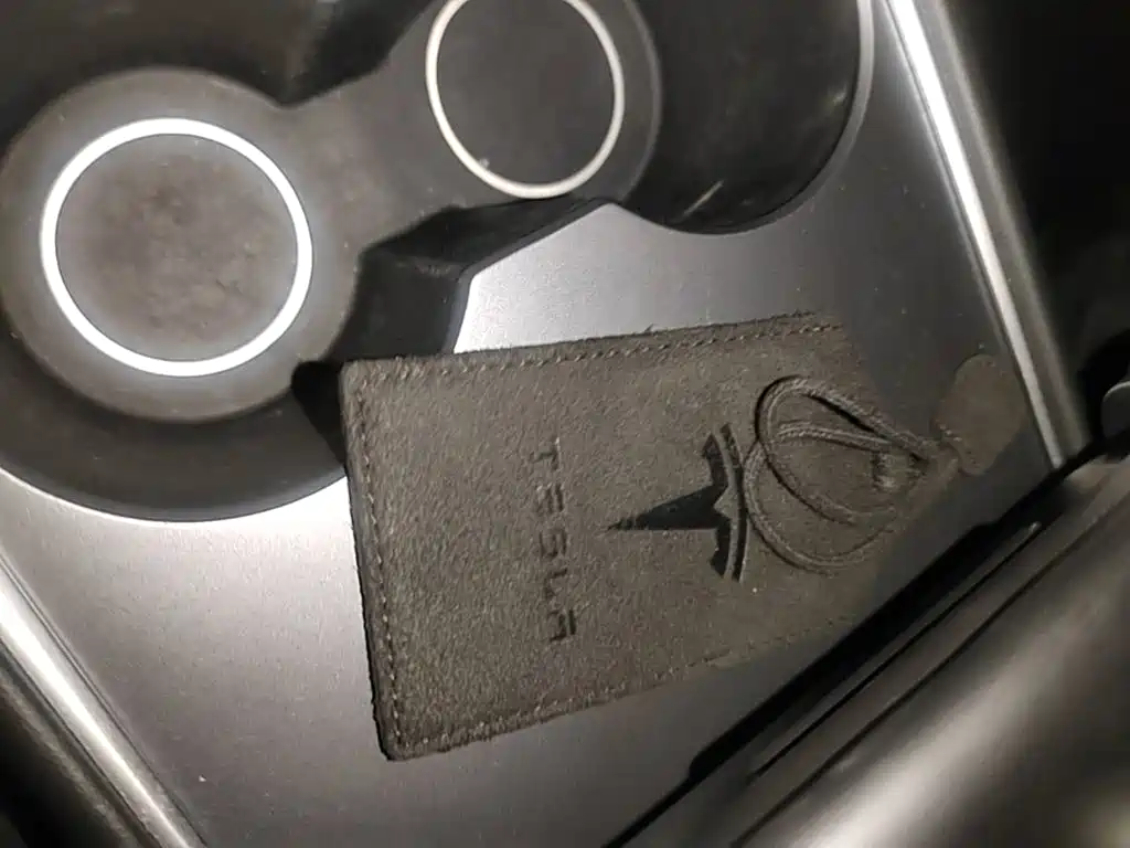 Фото 9 - Tesla Model 3