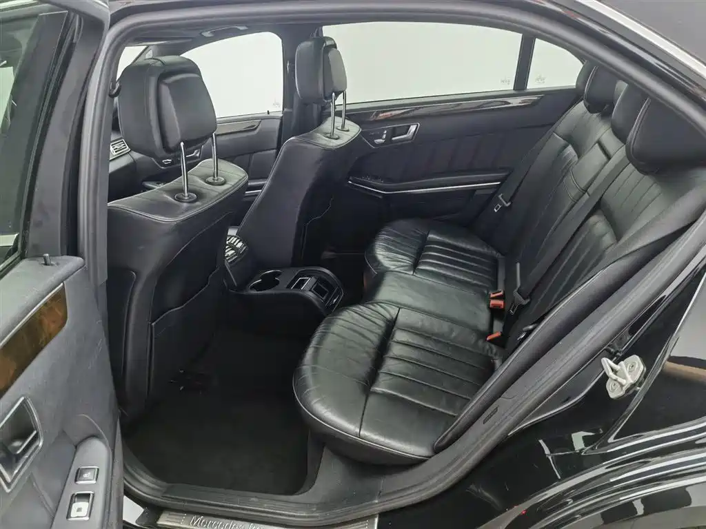 Mercedes-Benz E-Class 2015 E 260 L Luxury фото 15