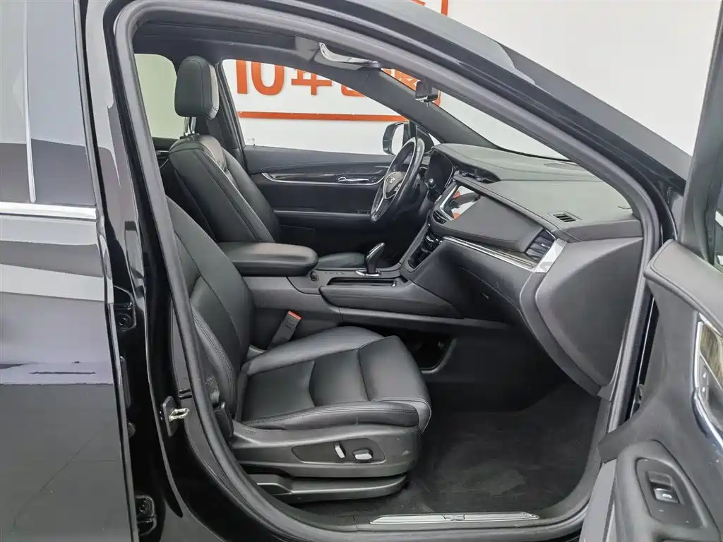 Cadillac XT5 2018 28E AWD Technology Model фото 23