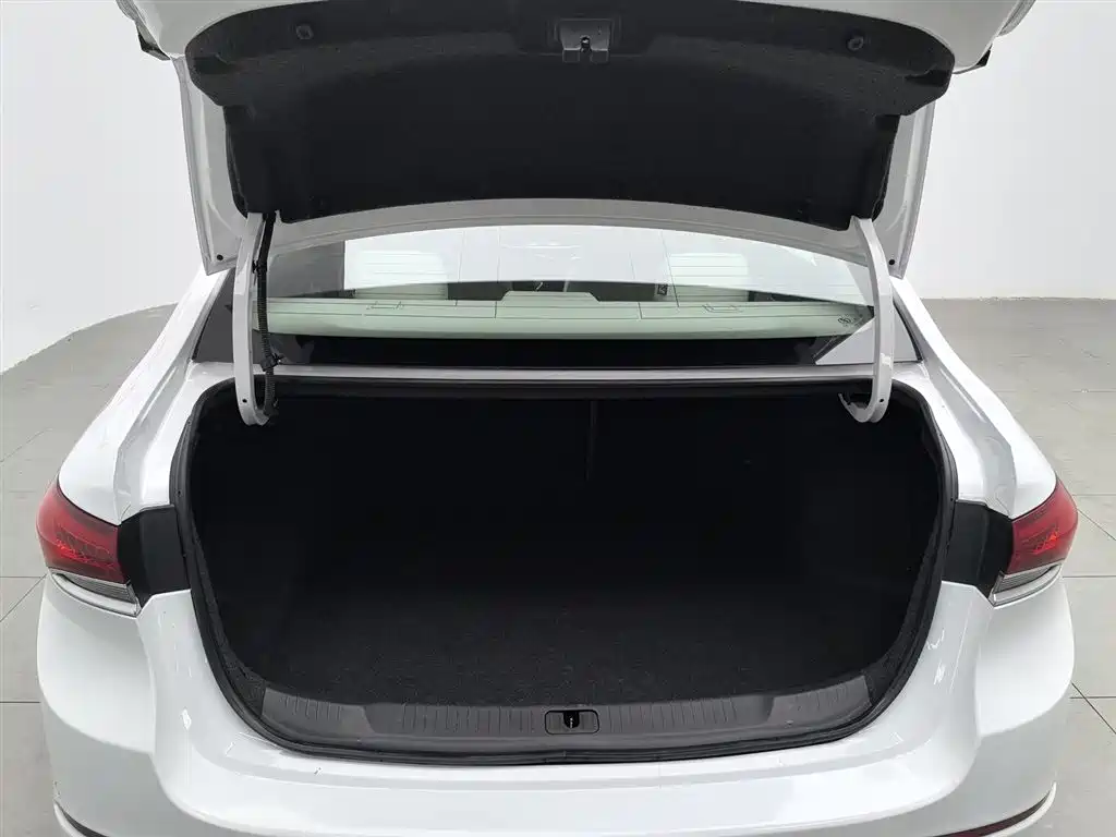 Buick Excelle 2019 15T DCT Connected Elite (China V) фото 16