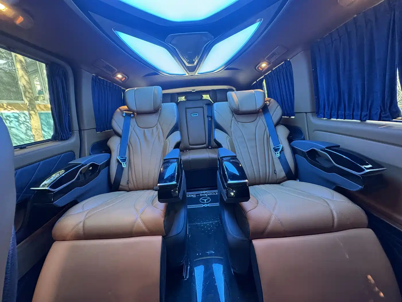 Mercedes-Benz Vito 2021 2.0T Business Edition 7-seater фото 8