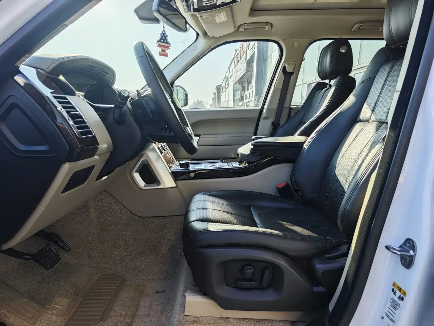 Land Rover Range Rover 2015 3.0 SC V6 Vogue фото 8