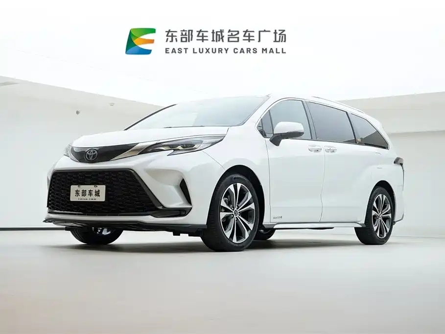 TOYOTA GREVIA 2025
