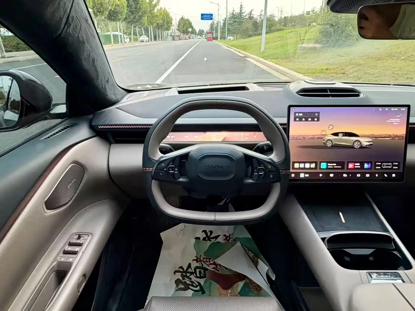 Lynk & Co Z10 2024 2025 95kWh 766km RWD Max