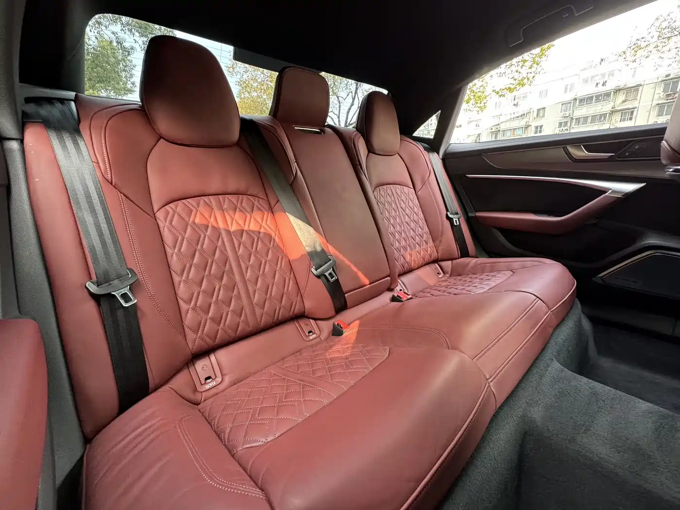 Audi A7L 2024 45 TFSI quattro S-line Black Warrior Edition фото 18