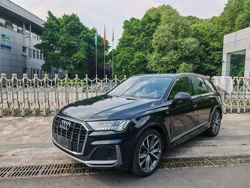 Audi Q7 2020 55 TFSI quattro S line Sport
