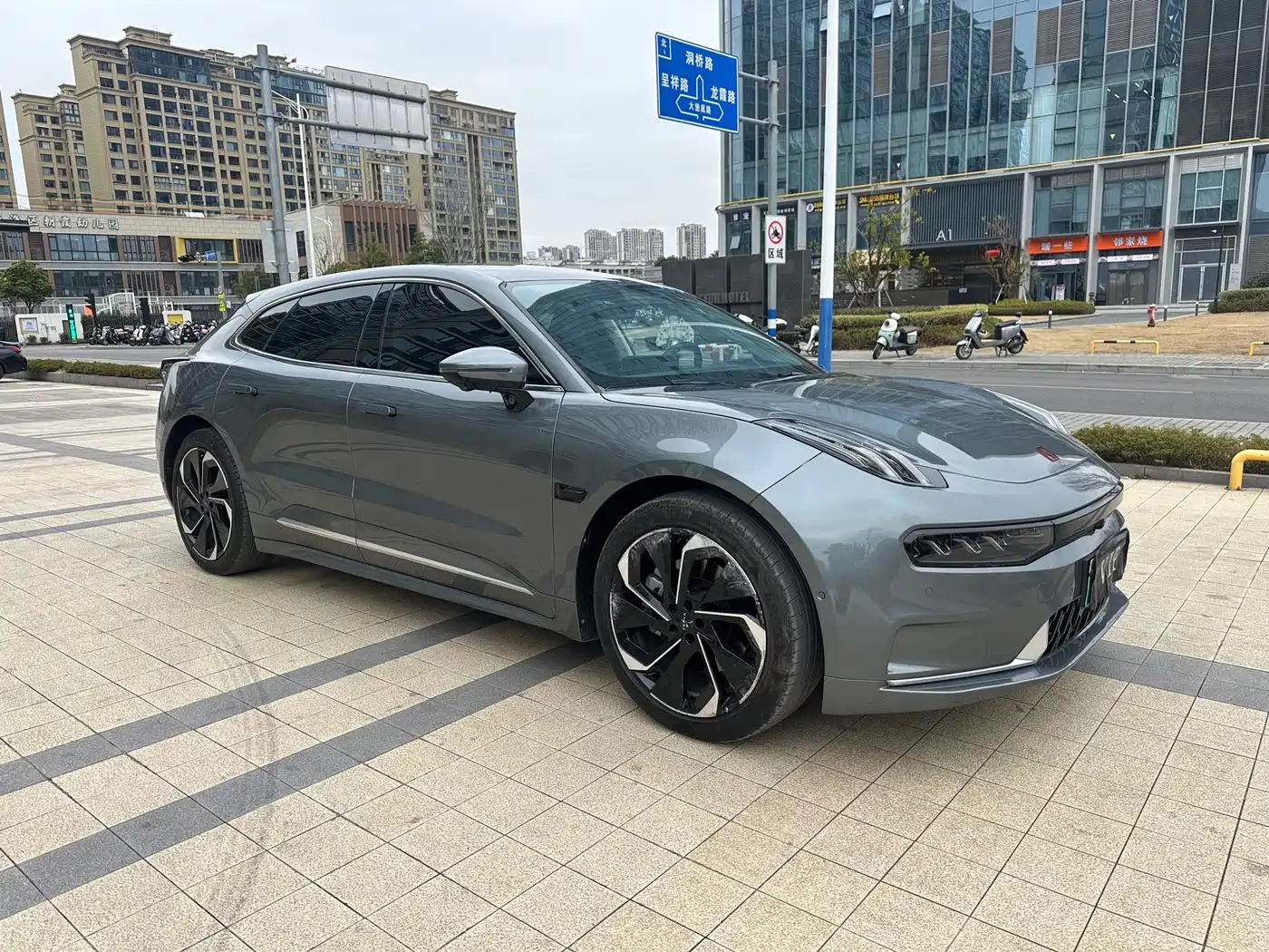 ZEEKR EXTREME KRYPTON 001