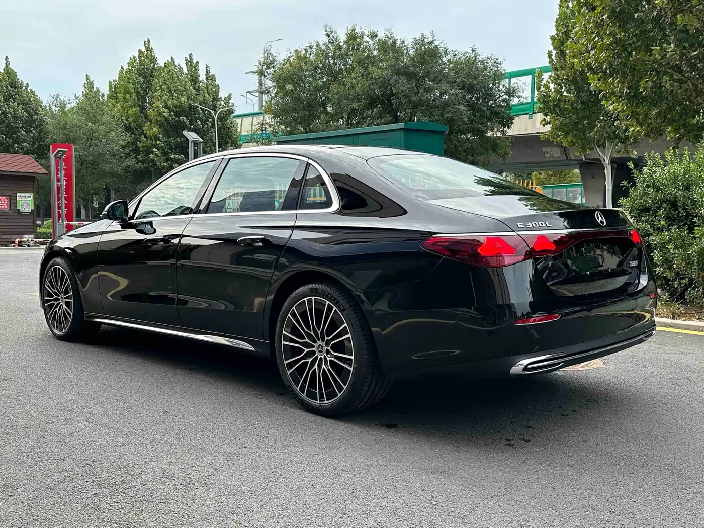 Фото 6 - Mercedes-Benz E-Class