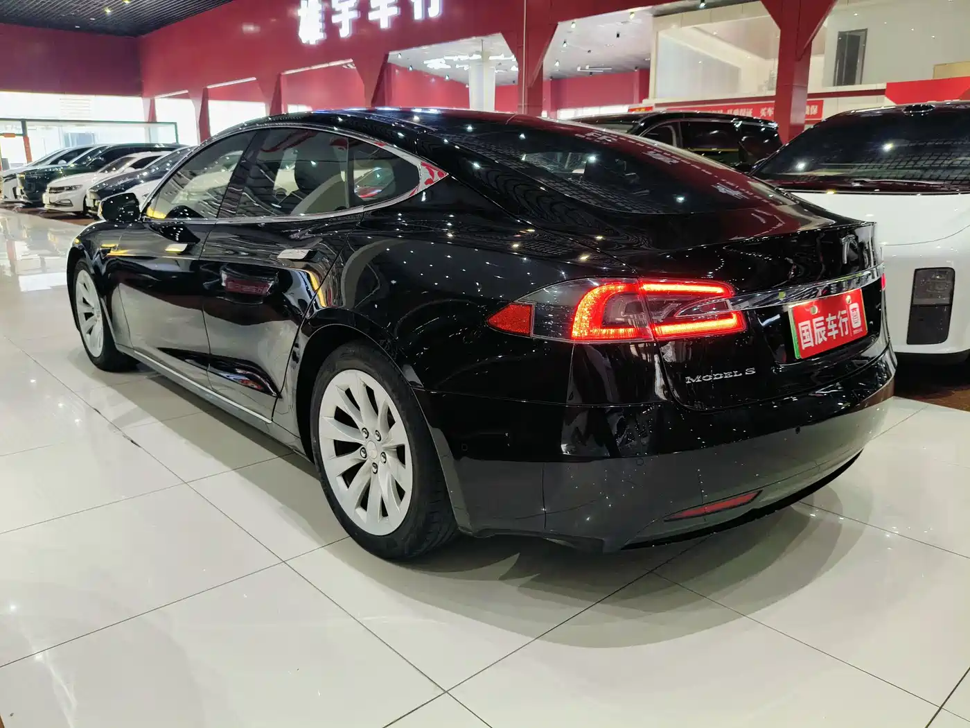TESLA MODEL S