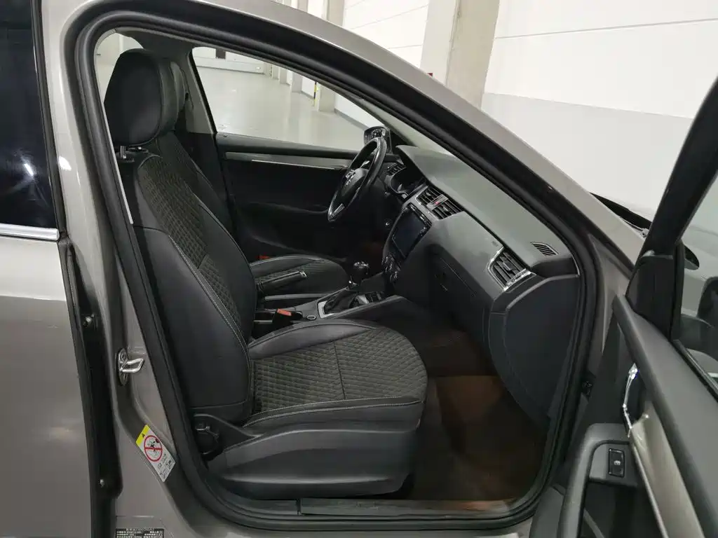 Фото 23 - Škoda Octavia