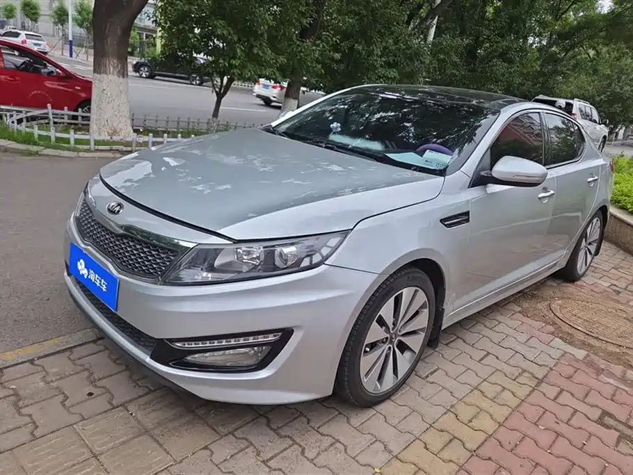 Kia K5 2011 2.0L Automatic DLX