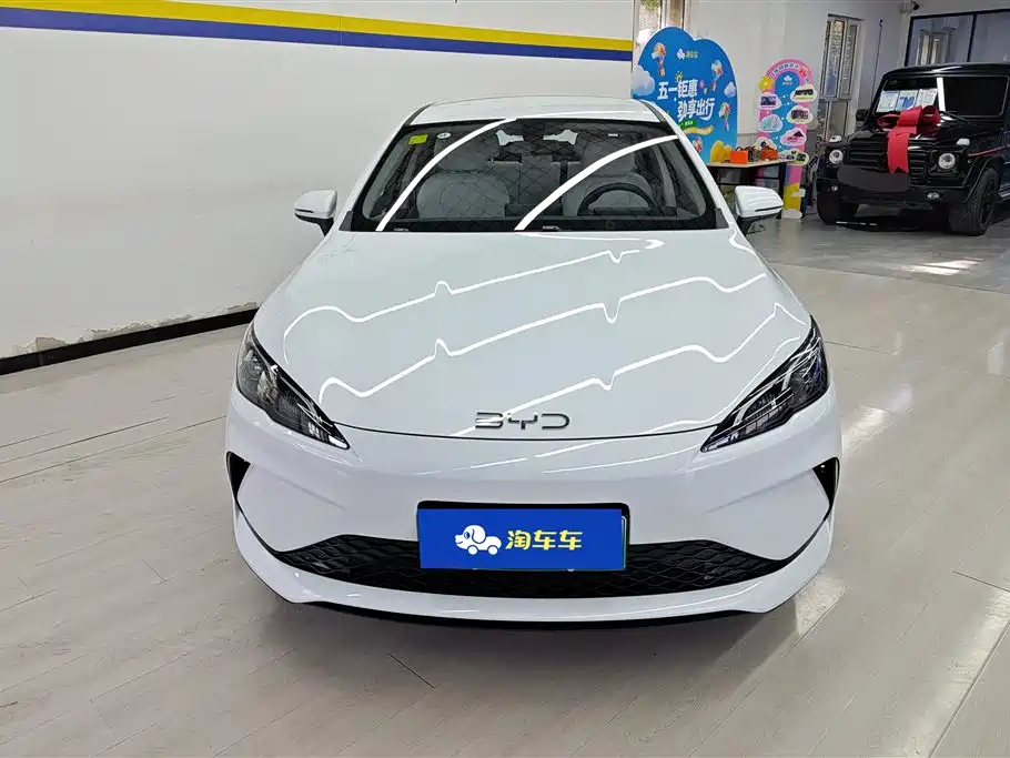 BYD Hai Bao 05 DM-i 2025 DM-i Smart Drive Edition 55KM Luxury фото 2