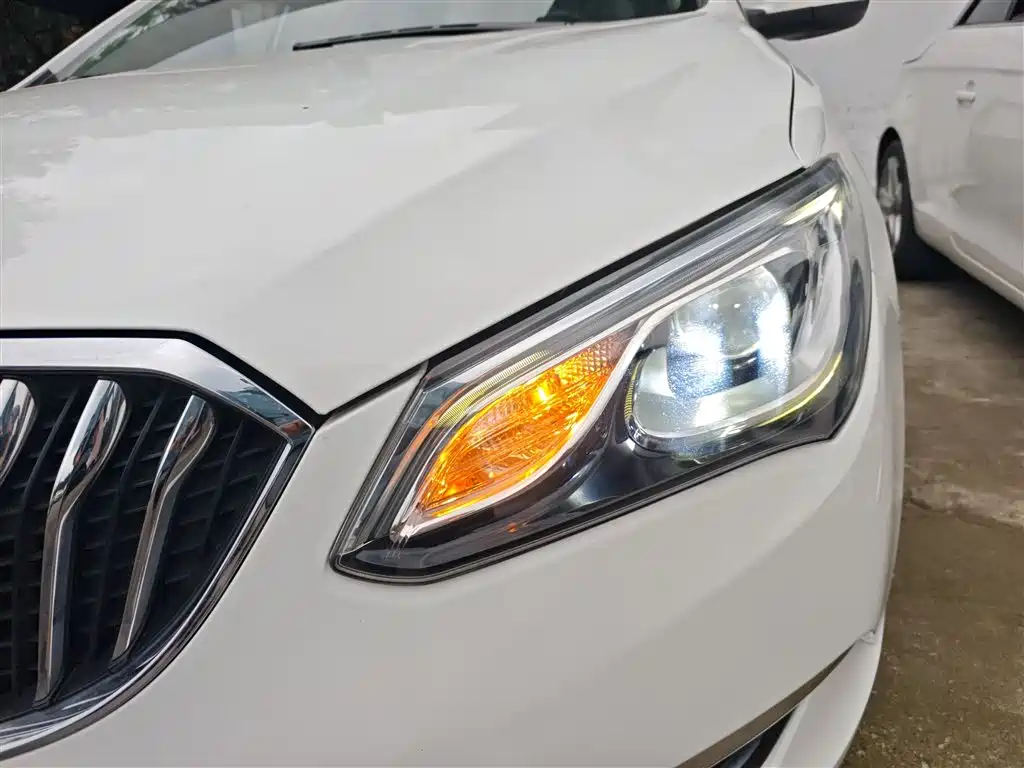 Buick Excelle 2016 15N Automatic Elite фото 24