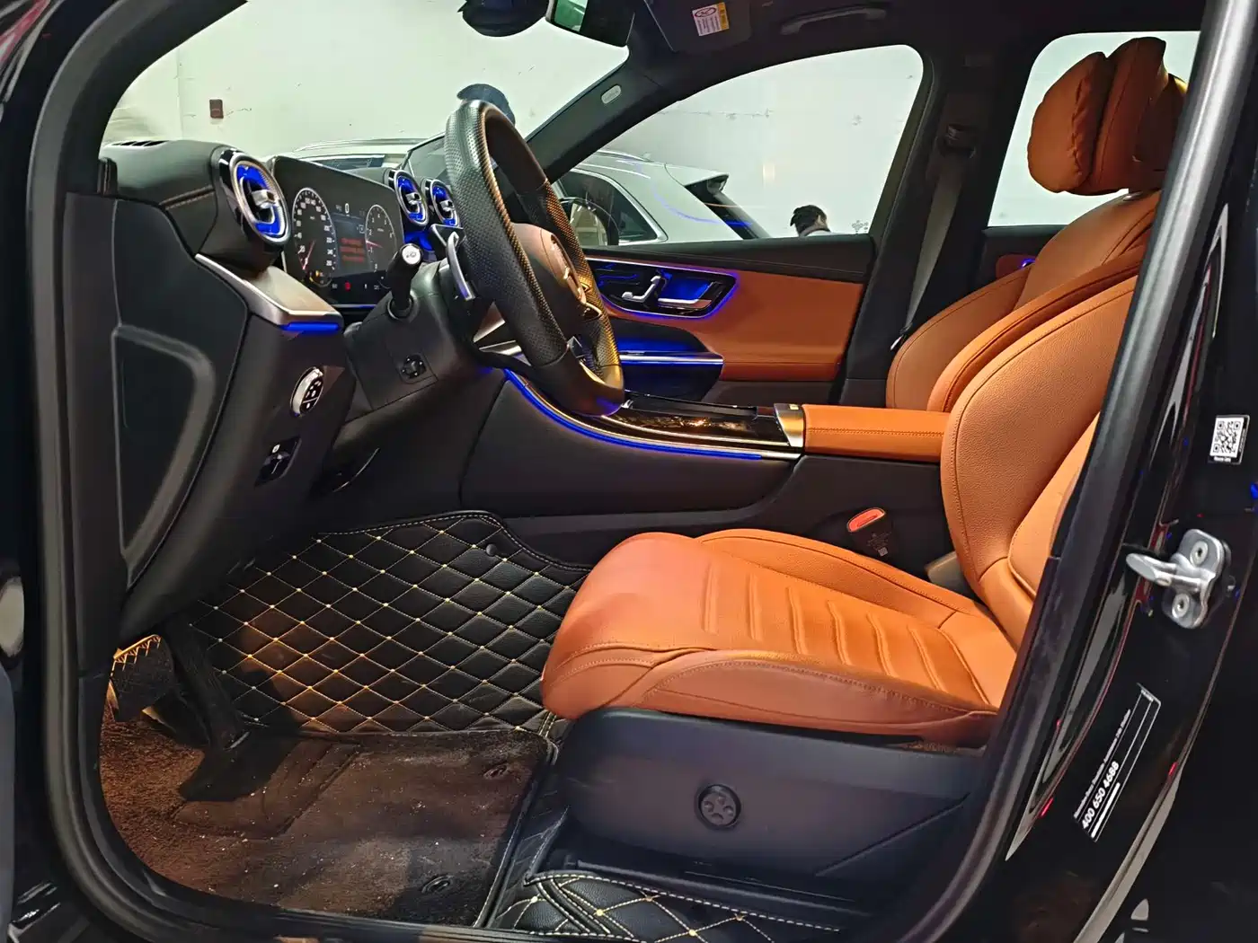 Mercedes-Benz GLC 2024 GLC 300 L 4MATIC Dynamic 5-seater фото 4