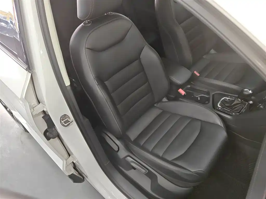 Volkswagen Tharu 2019 330TSI AWD Luxury Edition China VI фото 23