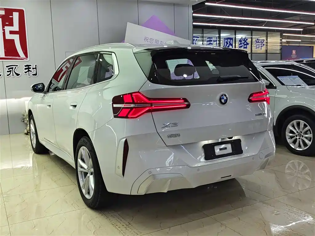 BMW X3 2025 xDrive25L Luxury Package фото 4