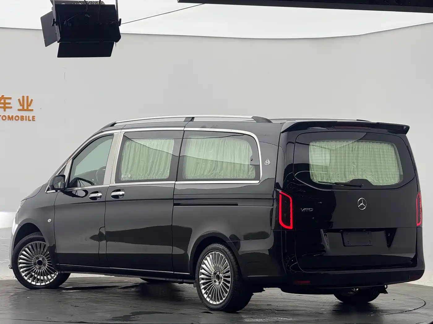 Mercedes-Benz Vito 2021 2.0T Business Edition 7-seater фото 14