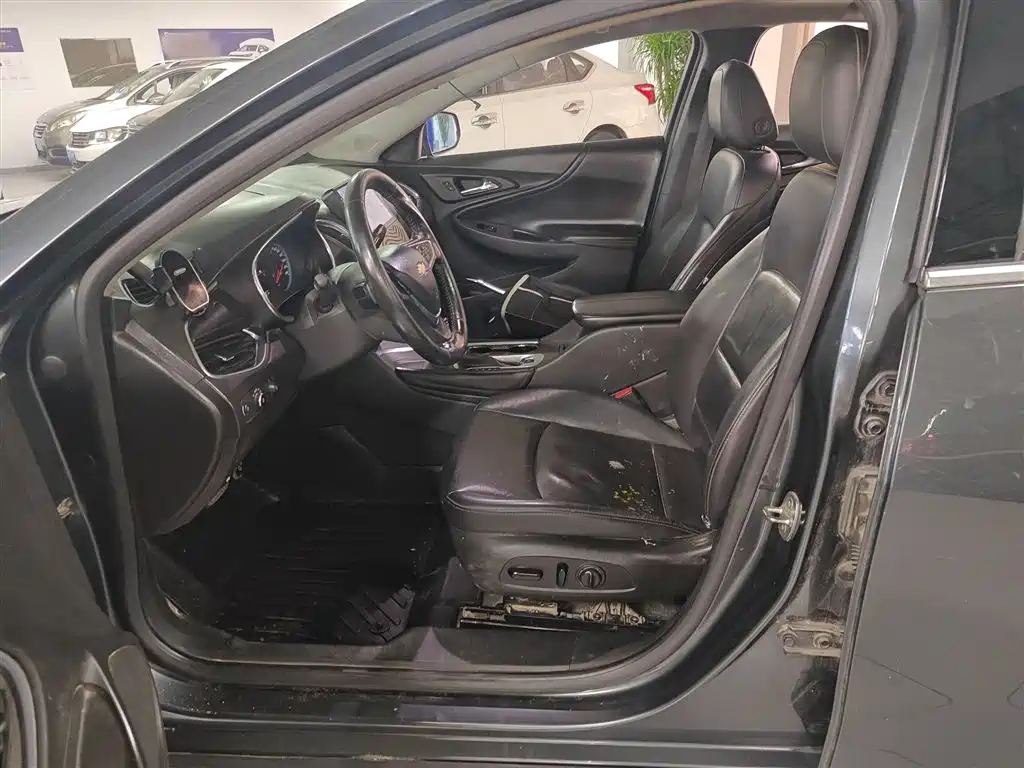 Chevrolet Malibu XL 2017 1.5T Auto Sport Edition фото 15