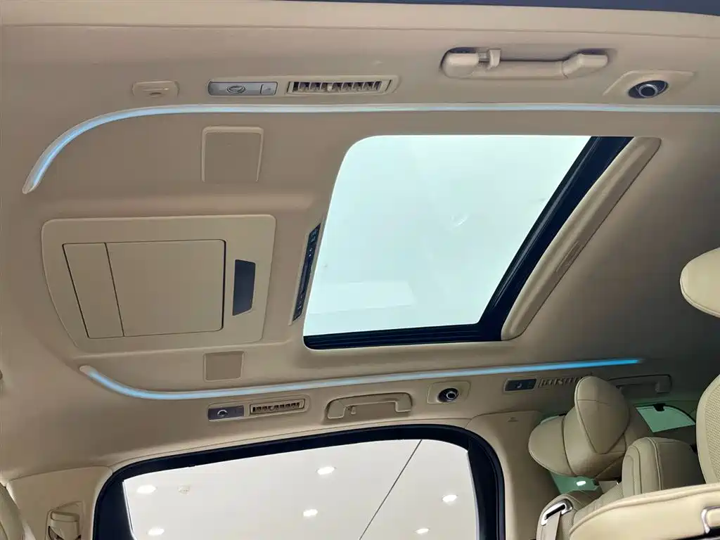 Toyota Alphard 2023 Dual Hybrid 2.5L Ultimate Gold Edition фото 16